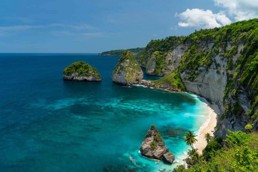 keindahan alam Nusa Penida Bali